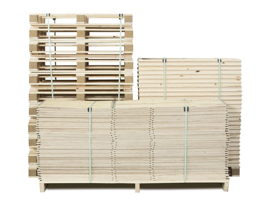 Wooden Crate – 800×1200 by ZAMKO